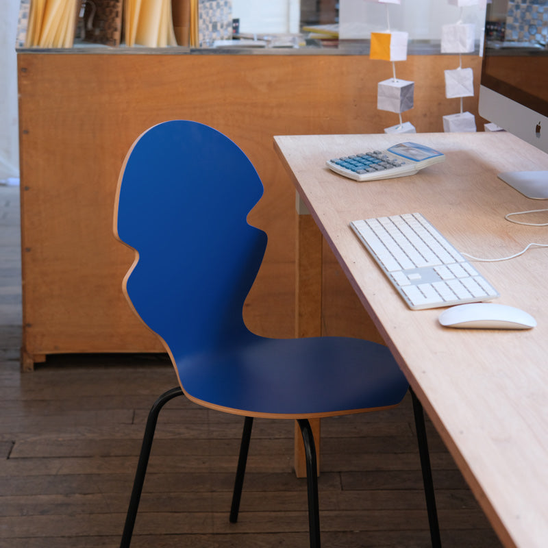 CHAISE LA DISTINGUÉE, bleue