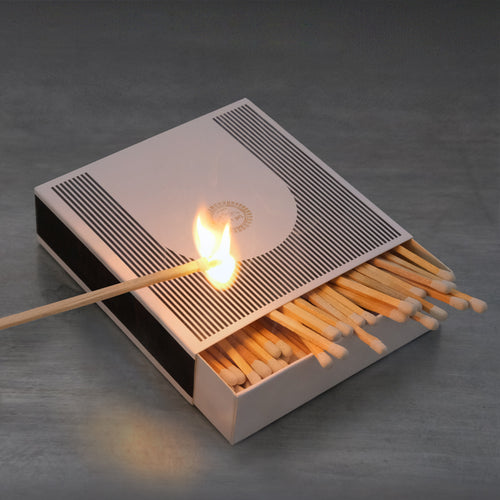 LA GRANDE BOITE D'ALLUMETTES